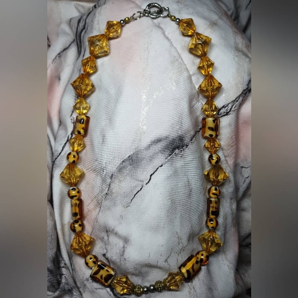 Amber Animal Print Fashion Necklace Heart Toggle